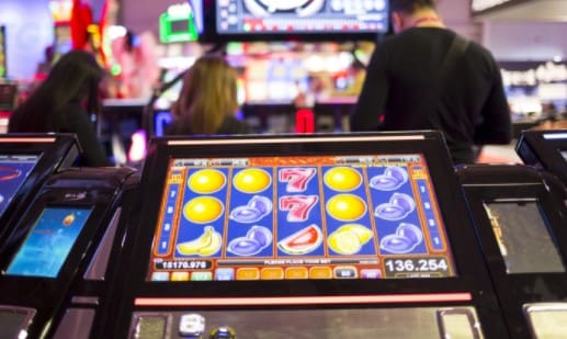 Play Online Slot Machines for Free While You Work